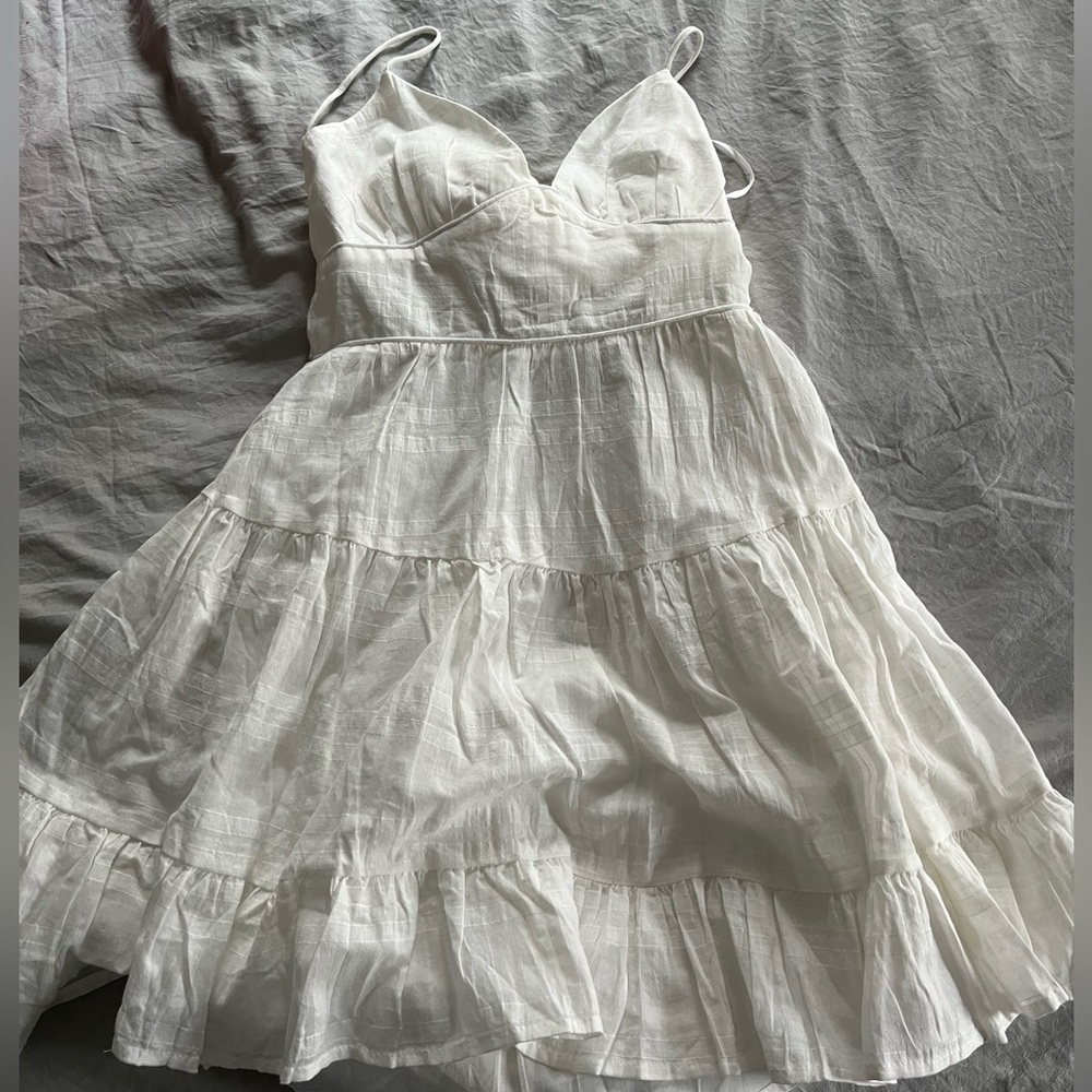 White summer dress from Selfie Leslie!